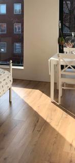 Laminaat GRATIS (ongeveer 15m2, zelf weghalen zaterdag), Huis en Inrichting, Ophalen, Gebruikt, 10 tot 25 m², Laminaat
