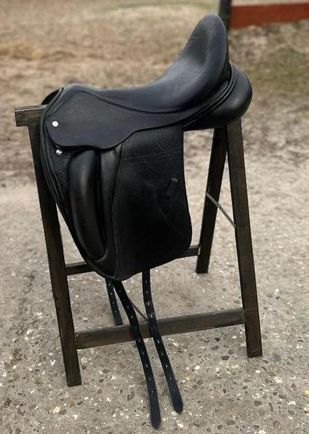 Custom Advantage R 17.5 inch, Ophalen, Zo goed als nieuw, Dressuur