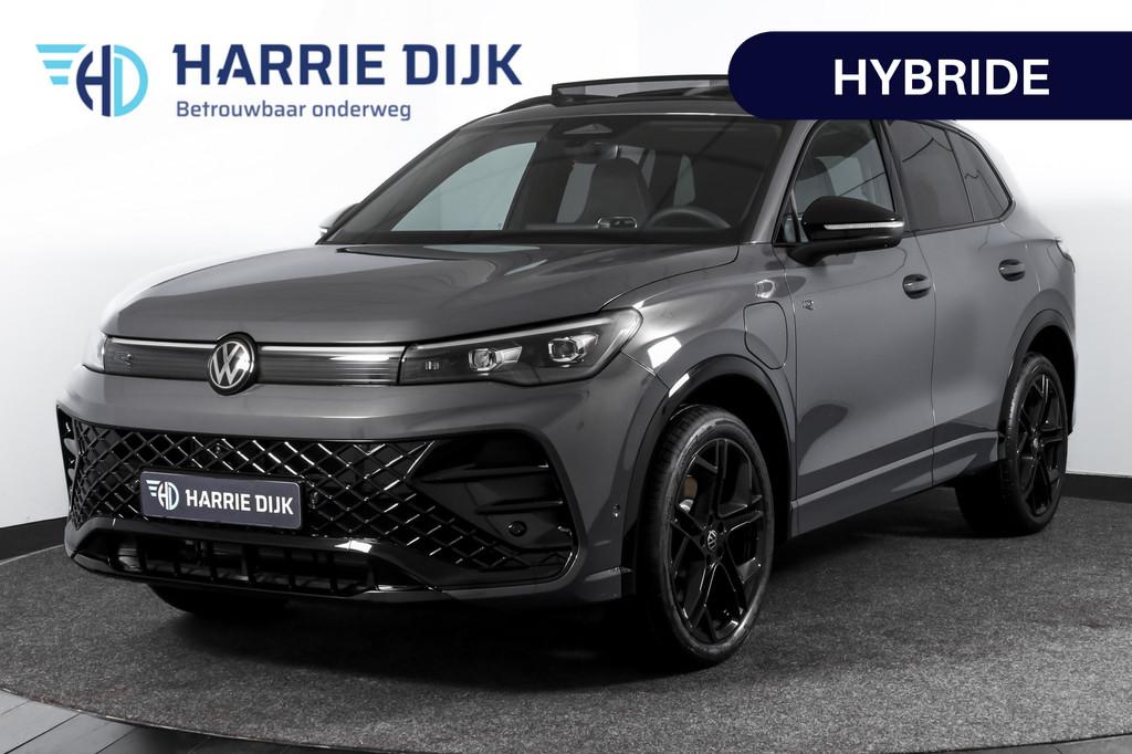 Volkswagen Tiguan 1.5 eHybrid 272 PK R-Line Edition | Black, Auto's, Volkswagen, 12 maanden, Stof, 4 cilinders, Plug-in hybride
