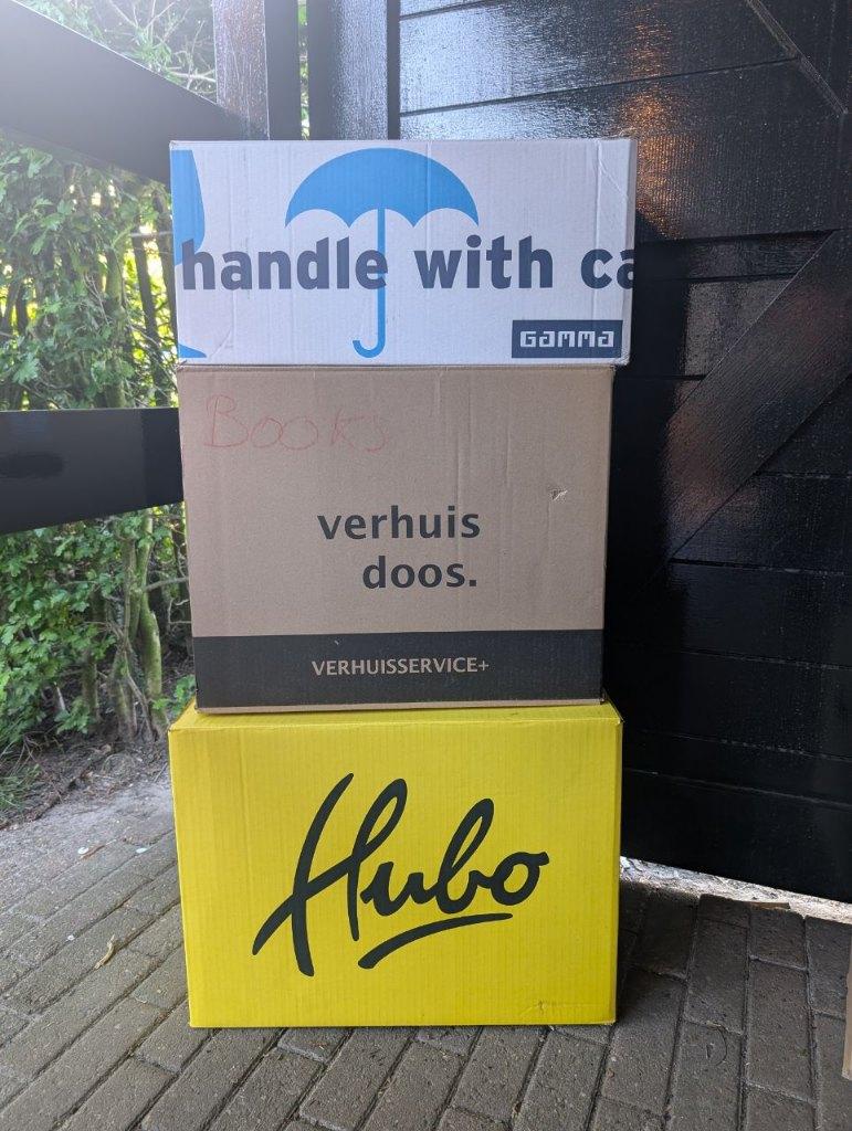 55 Verhuisdozen (35x Hubo, 6x Gamma, 16x Verhuisdozen), Doe-het-zelf en Verbouw, Kratten en Dozen, Ophalen, Opvouwbaar, Minder dan 50 cm