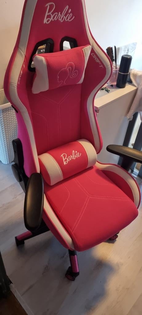 Barbie gaming chair, Ophalen, Zo goed als nieuw, Zwart