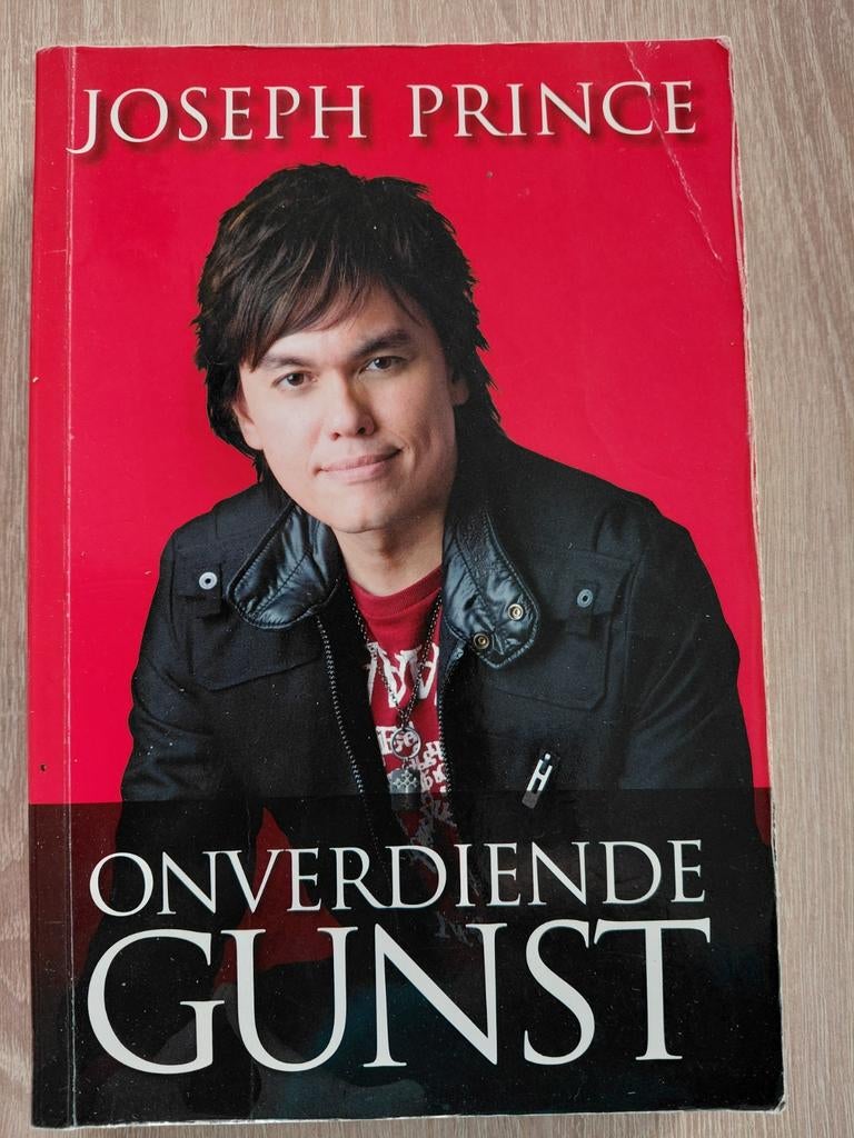 Jospeh Prince - Onverdiende Gunst, Boeken, Godsdienst en Theologie, Ophalen of Verzenden, Zo goed als nieuw, Jospeh Prince