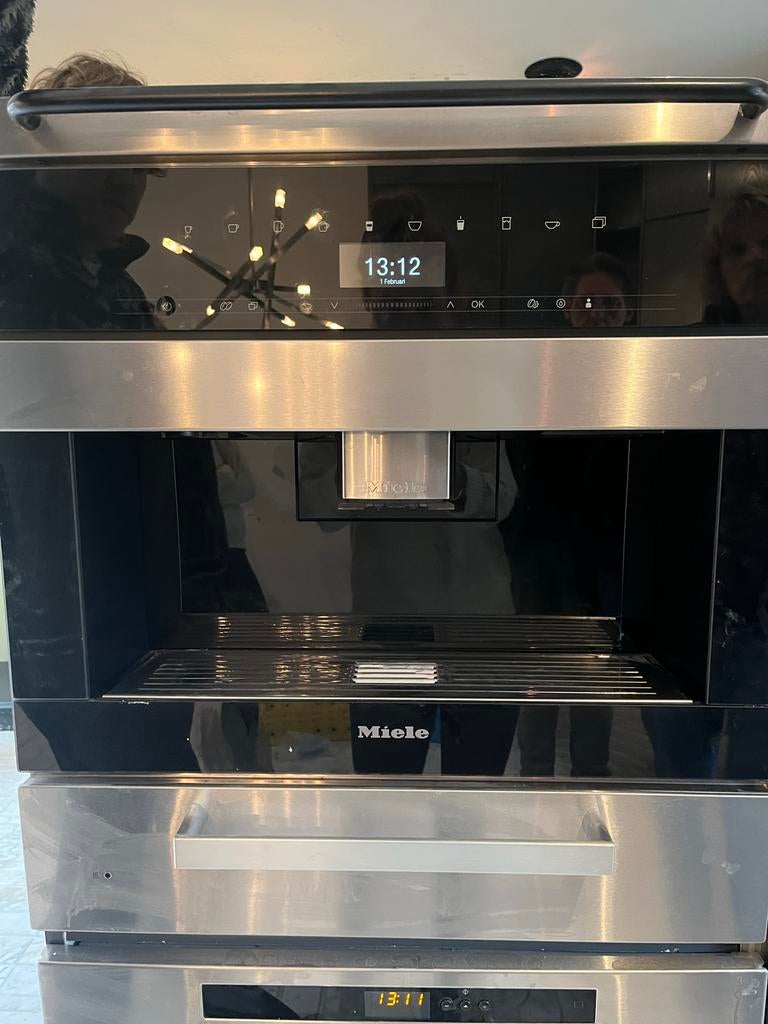 Miele Inbouw Koffiemachine met Melkschuimer & Lade, Witgoed en Apparatuur, Koffiezetapparaten, Ophalen, Afneembaar waterreservoir