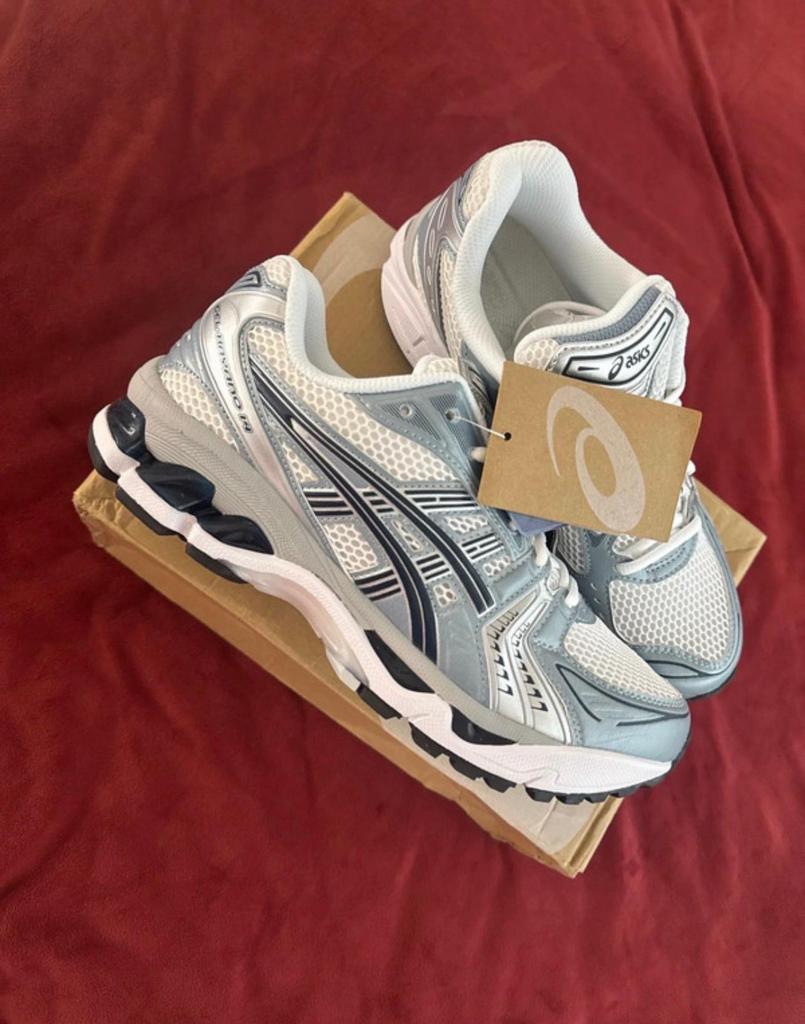 ASICS Gel-Kayano 14 White Fjord Grey, Overige kleuren, Nieuw, Ophalen of Verzenden, Sneakers of Gympen