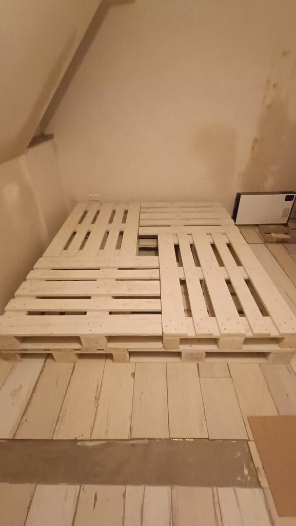White wash palletbed / frame / inclusief matras, Huis en Inrichting, Slaapkamer | Bedden, Ophalen, Gebruikt, Wit, Tweepersoons