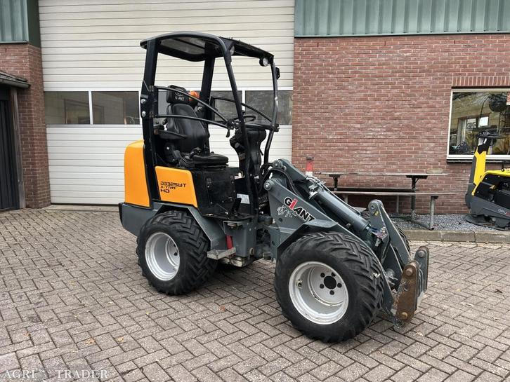 Giant 332 swt xtra HD, Zakelijke goederen, Machines en Bouw | Kranen en Graafmachines, Wiellader of Shovel, Ophalen of Verzenden