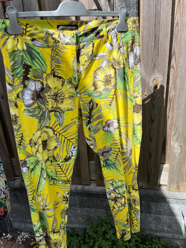 Betty Barclay mt 42 geel/groen/wit, Geel, Maat 42/44 (L), Betty Barclay, Ophalen of Verzenden