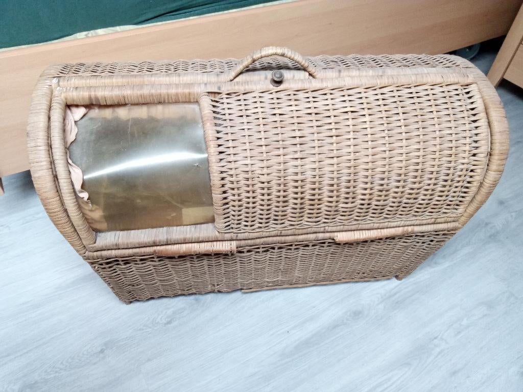 antieke reiswieg/ mozes mand van riet, Ophalen