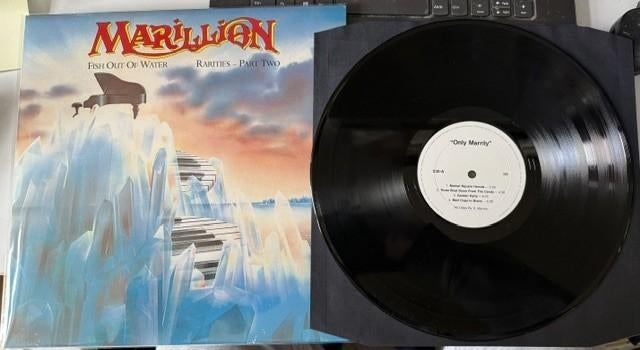 Marillion - Fish Out Of Water vol. 2 lp, Ophalen of Verzenden, Gebruikt, 12 inch, Progressive