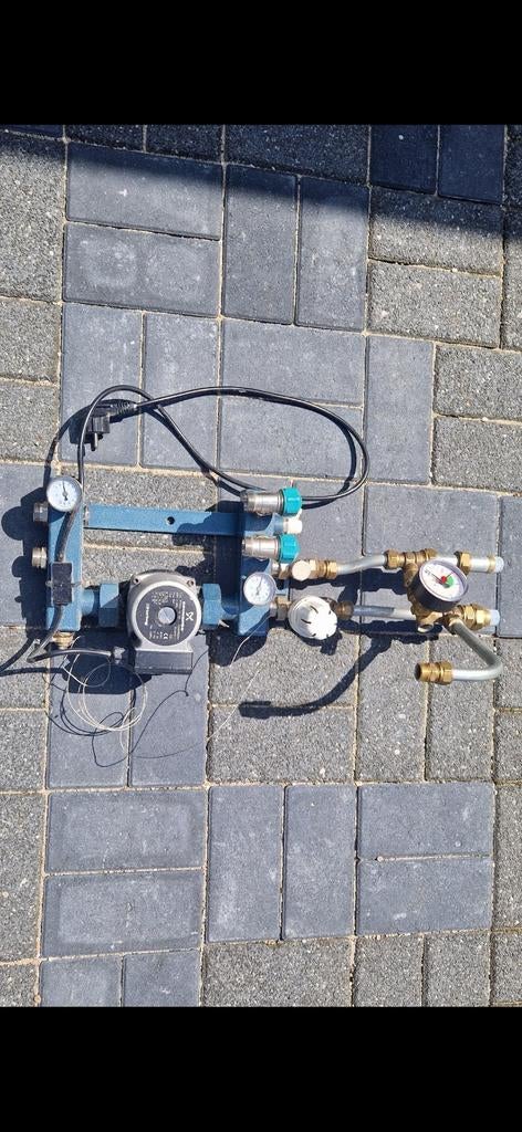 Vloerverwarming verdeler 2 groepen, Ophalen, Gebruikt, Overige typen