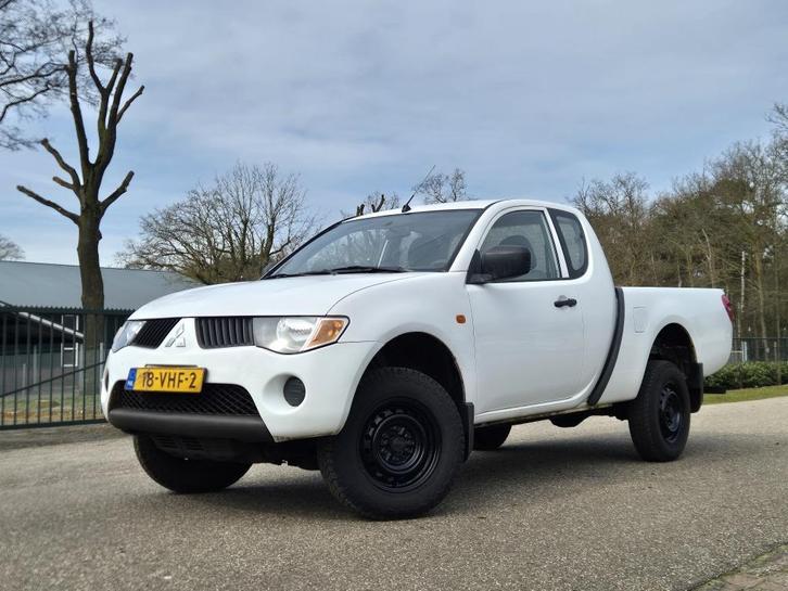 Mitsubishi L200 2.5 DI-D Airco, 4x4, Diff-Lock (bj 2007), Auto's, Mitsubishi, Bedrijf, Te koop, L200, ABS, Airbags, Airconditioning