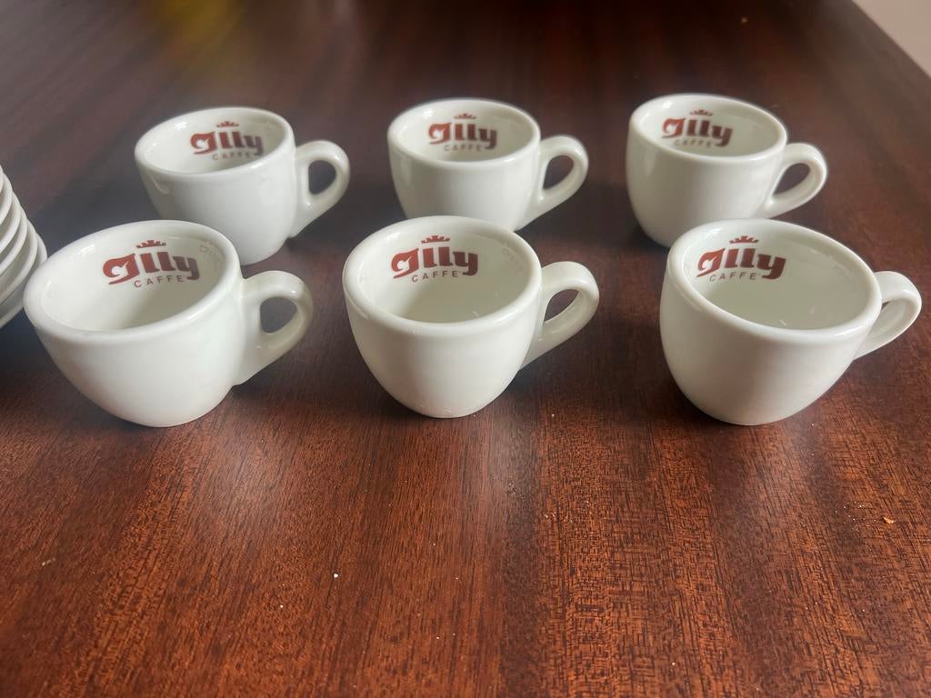 6 Illy Caffe / Heinrich espresso kopjes met schotels, Ophalen of Verzenden, Zo goed als nieuw, Effen, Kop(pen) en/of Schotel(s)