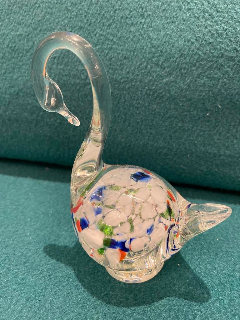 Glazen zwaan met kleurrijke spikkels, Ophalen of Verzenden