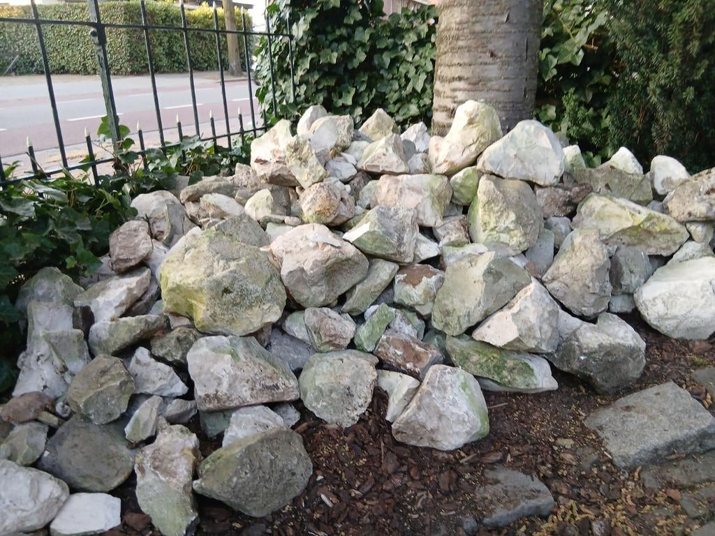 Grote partij gratis stenen voor tuin / bij vijver etc., Tuin en Terras, Grind, Keien en Split, Ophalen, Gebruikt, Wit, Kei