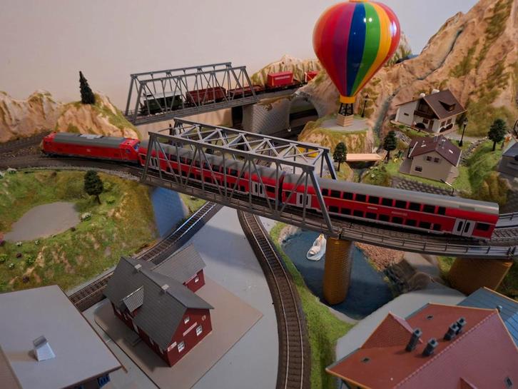 Complete Marklin Modelspoorbaan, Hobby en Vrije tijd, Modeltreinen | H0, Zo goed als nieuw, Treinset, Gelijkstroom, Märklin, NS