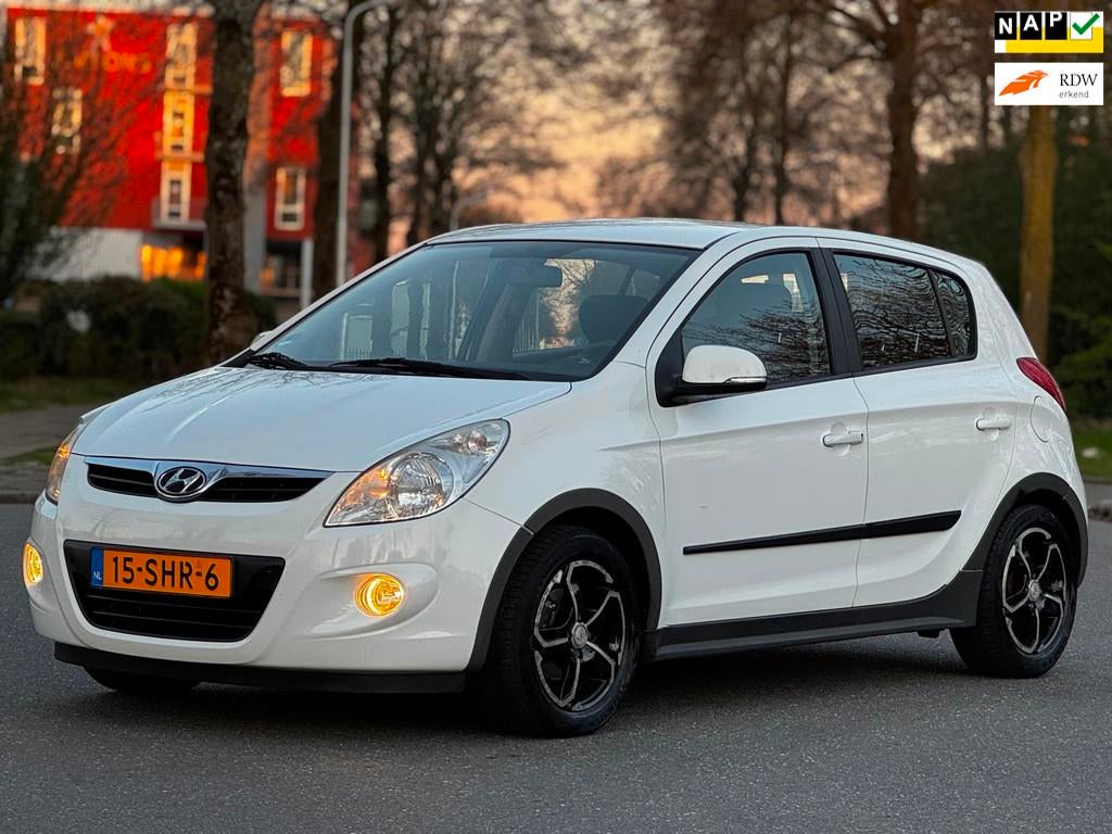 Hyundai I20 1.2i i-Motion|LPG|CRUISE|AIRCO|, Auto's, Euro 5, 450 kg, Gebruikt, 31 €/maand