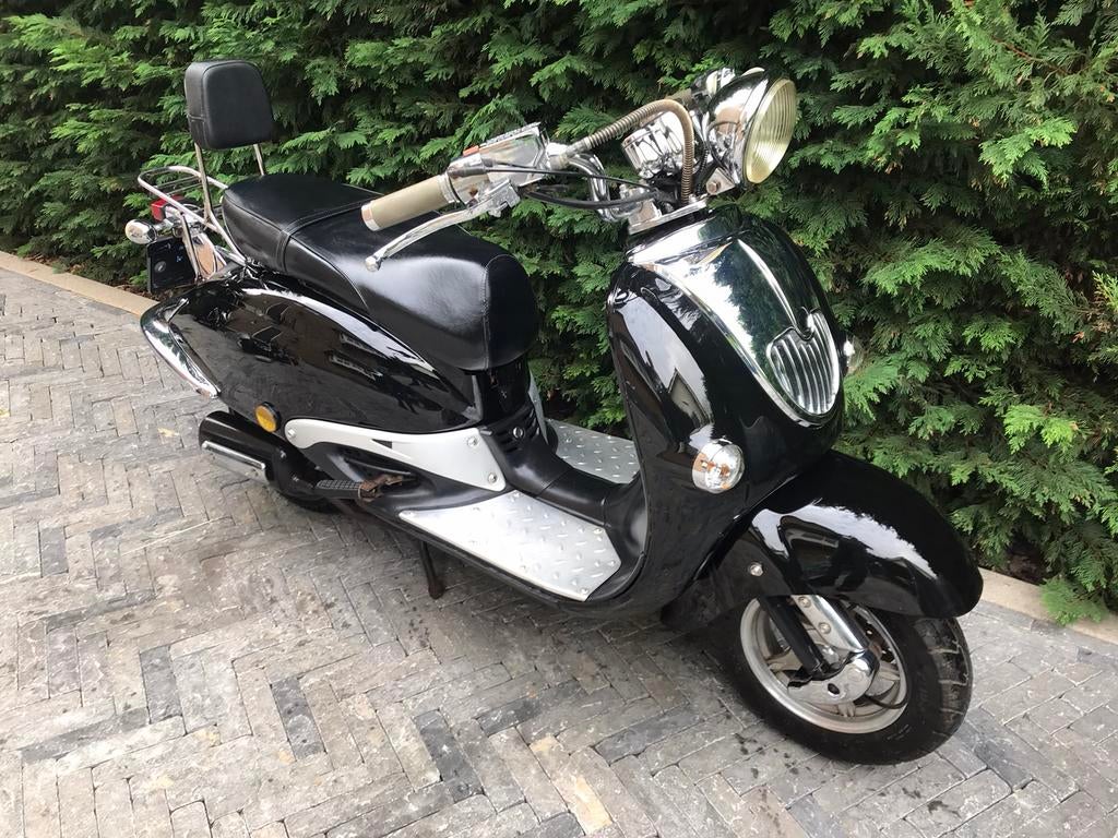 Retro Snor  Scooter/Grande Retro/4094 km/bouwjaar2017!!!, ScooterGemak, Zo goed als nieuw, ScooterGemak, Benzine