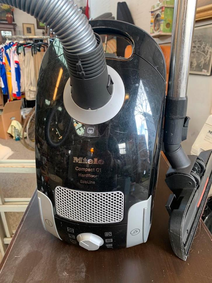 Stofzuiger Miele compact C1 hardfloor ecoline stofzuiger, Witgoed en Apparatuur, Stofzuigers, Zo goed als nieuw, Ophalen of Verzenden
