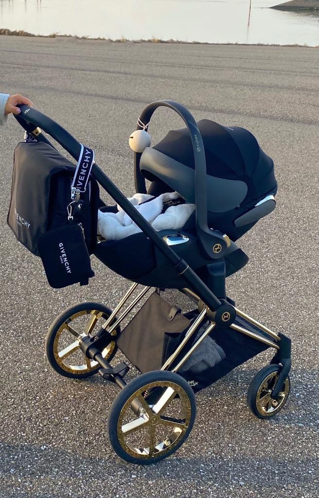 Cybex kinderwagen priam zwart goud maxicosi autostoel + base, Met autostoeltje, Zo goed als nieuw, Ophalen, Kinderwagen