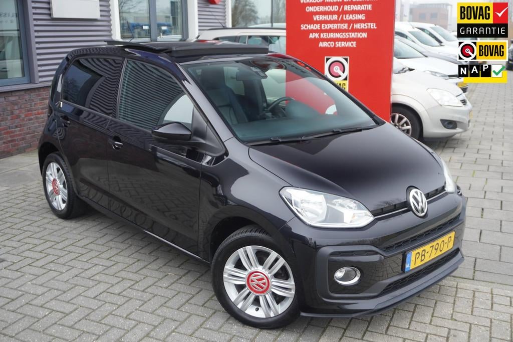 Volkswagen Up! 1.0 TSI BMT high up! / Pano / Camera / Leder, Auto's, Voorwielaandrijving, Gebruikt, 4 stoelen, Bedrijf