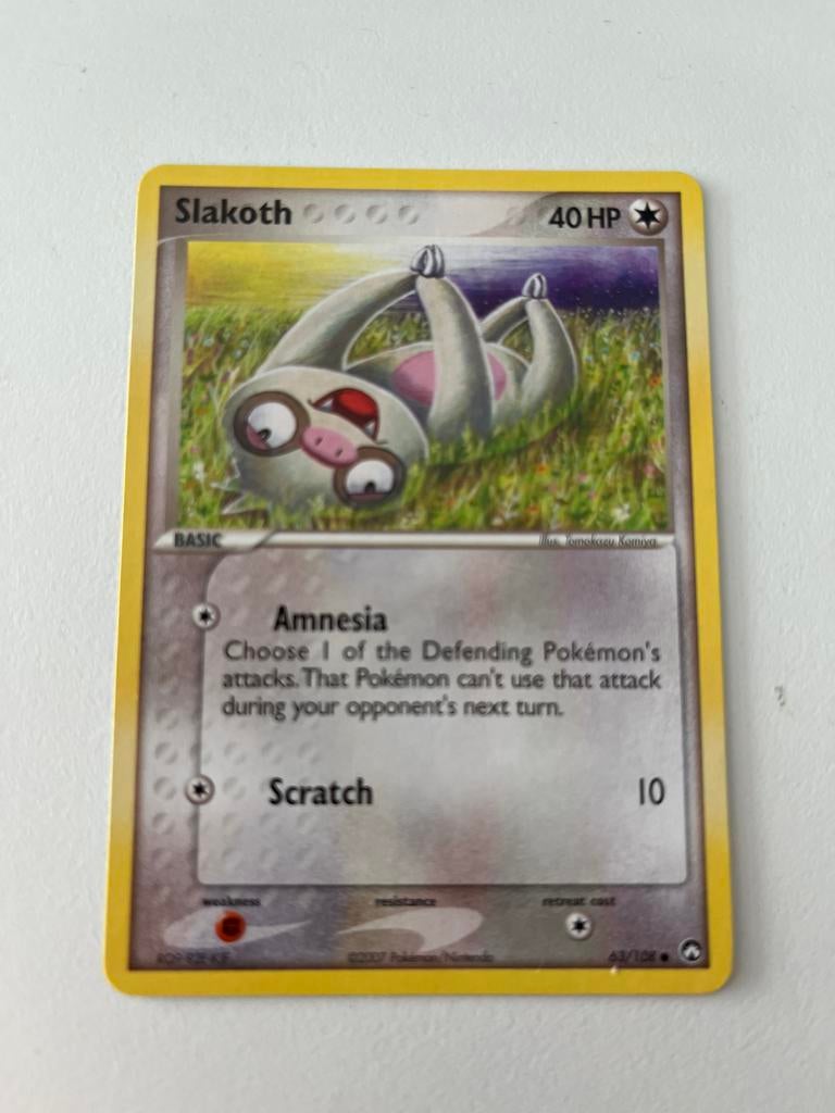 Slakoth Pokémon Kaart - 40 HP - 63/108, Ophalen of Verzenden, Zo goed als nieuw, Losse kaart
