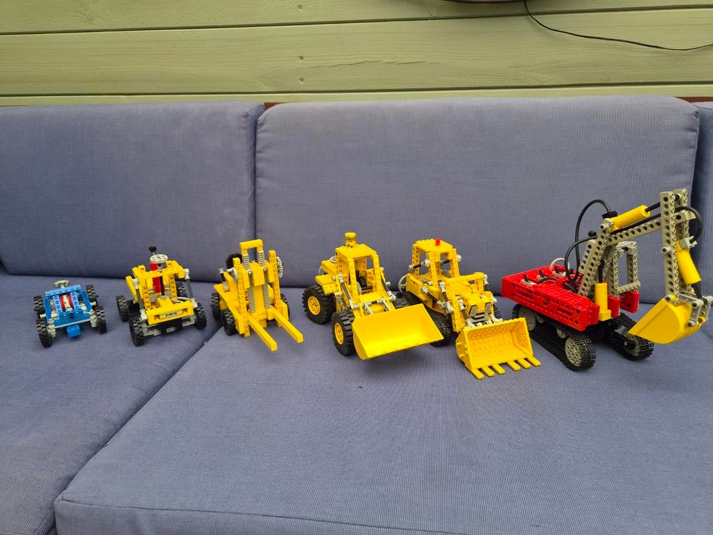 LEGO Technic jaren 80 – meerdere sets + motor & verlichting, Ophalen of Verzenden, Gebruikt