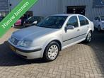 Volkswagen Bora 1.6-16V Comfortline, Stof, Gebruikt, Bora, 4 cilinders