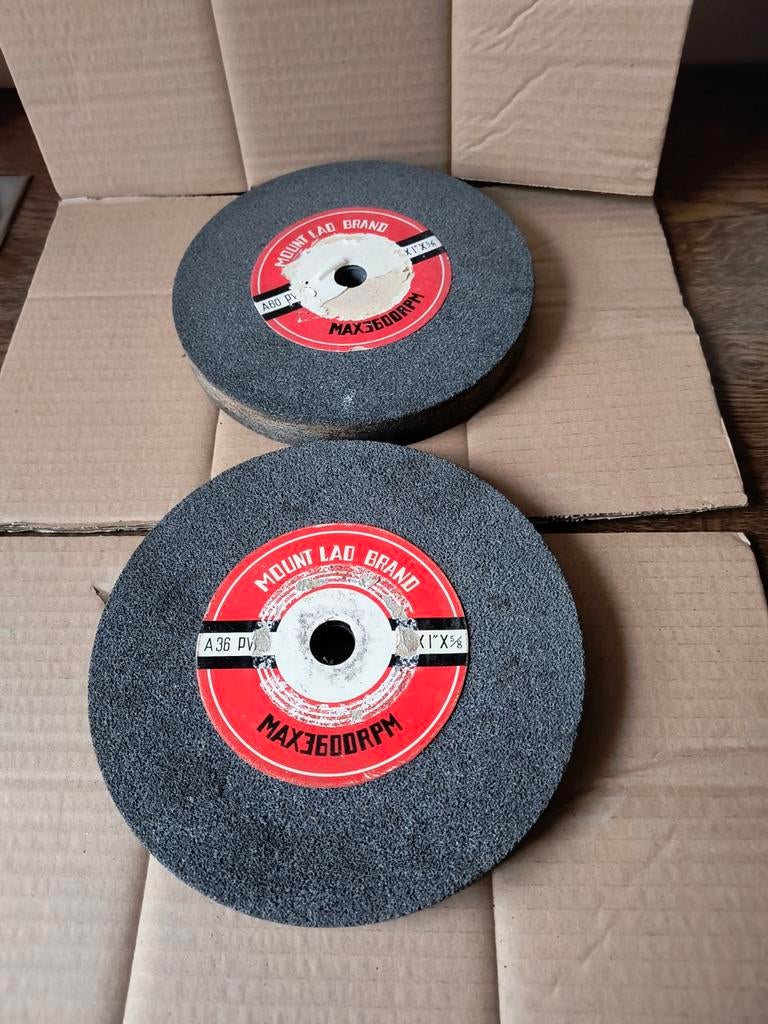 Slijpstenen 200 mm ZGAN, Ophalen of Verzenden, Zo goed als nieuw, Minder dan 700 watt, Werkbankslijpmachine