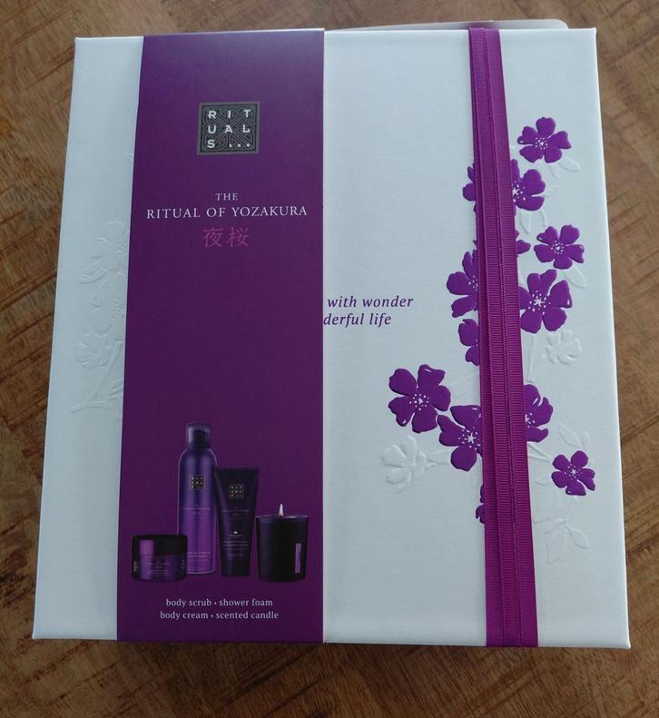 NIEUW: Rituals Yozakura set M, Sieraden, Tassen en Uiterlijk, Uiterlijk | Lichaamsverzorging, Nieuw, Bad & Douche, Ophalen of Verzenden