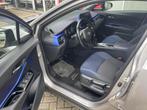 Toyota C-HR 1.8 Hybrid Bi-Tone Plus, Stof, 4 cilinders, Adaptive Cruise Control, 26 km/l