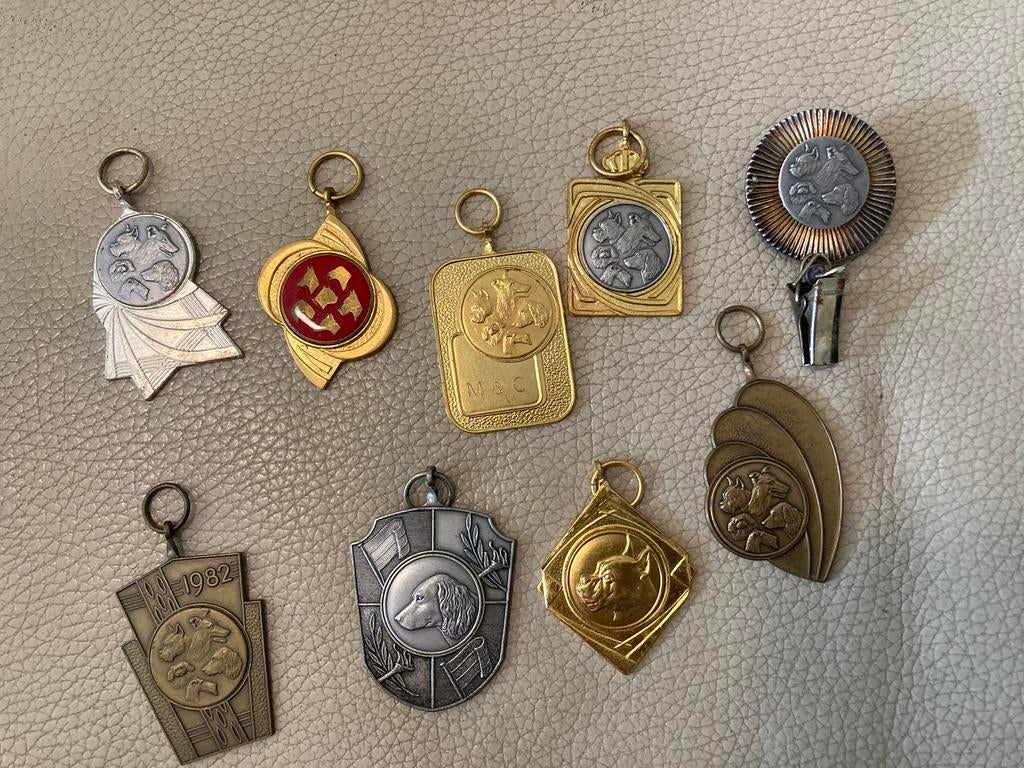 Medailles/penningen oud honden, Ophalen, Overige materialen