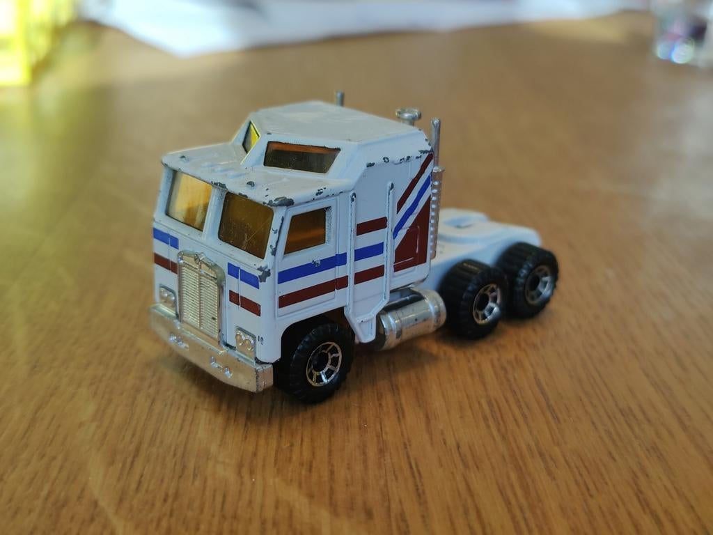 Matchbox Kenworth Truck, Hobby en Vrije tijd, Ophalen of Verzenden, Zo goed als nieuw, Bus of Vrachtwagen