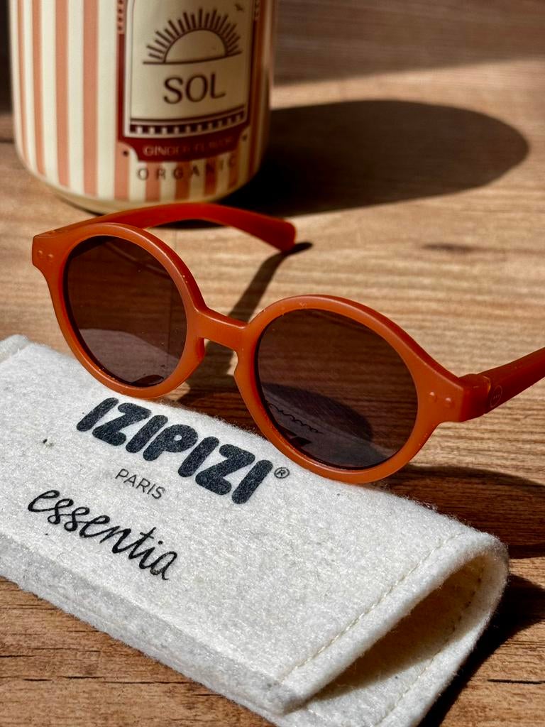 Zonnebril baby Izipizi, Ophalen of Verzenden, Zo goed als nieuw