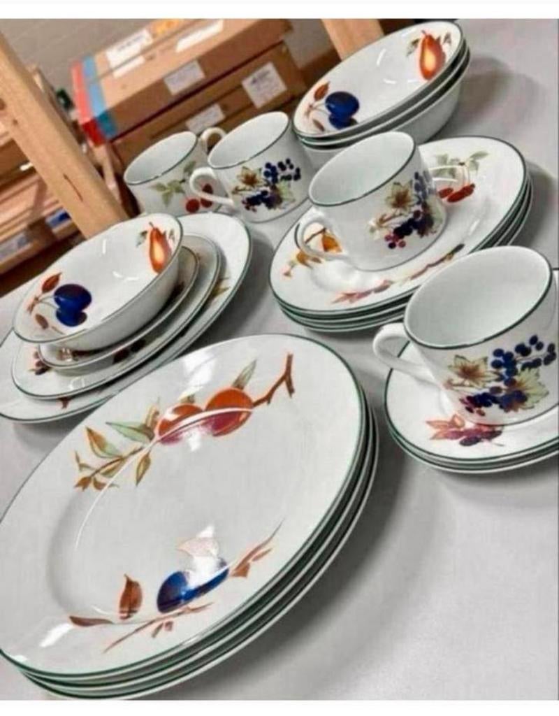 Royal Worcester Evesham Vale - 20 delig servies - Tableware, Antiek en Kunst, Antiek | Servies los, Ophalen of Verzenden