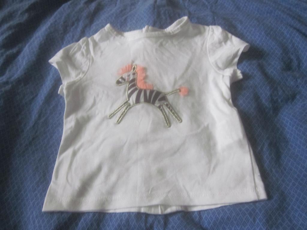 Nw wit/zwart/zalm shirtje mooie applicatie zebra Kiabi 74, Kinderen en Baby's, Babykleding | Maat 74, Kiabi, Meisje, Nieuw, Ophalen of Verzenden