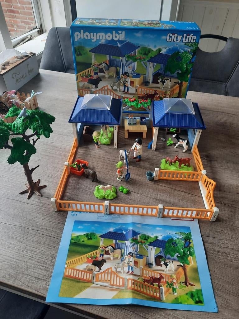 Playmobil 4344 Dierenverzorgplaats - Compleet met doos, Kinderen en Baby's, Speelgoed | Playmobil, Ophalen of Verzenden, Zo goed als nieuw