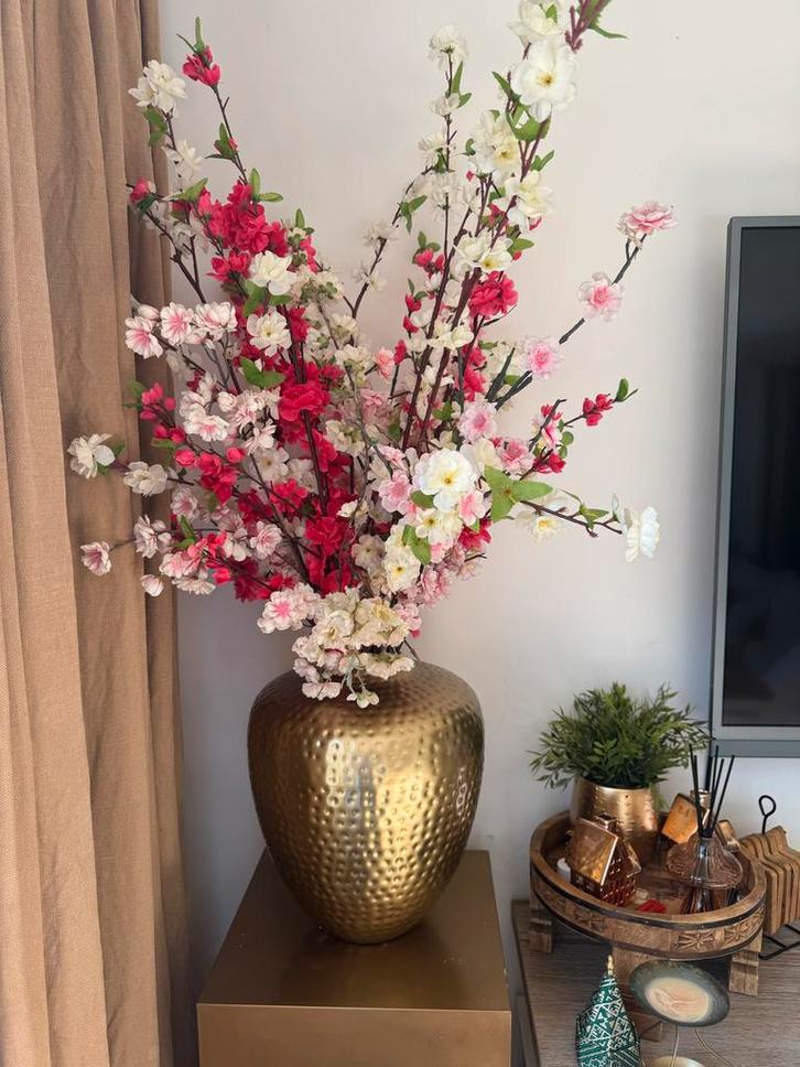 Zuil met vaas en bloemen, Huis en Inrichting, Woonaccessoires | Vazen, Gebruikt, Overige kleuren, 75 cm of meer, Overige materialen