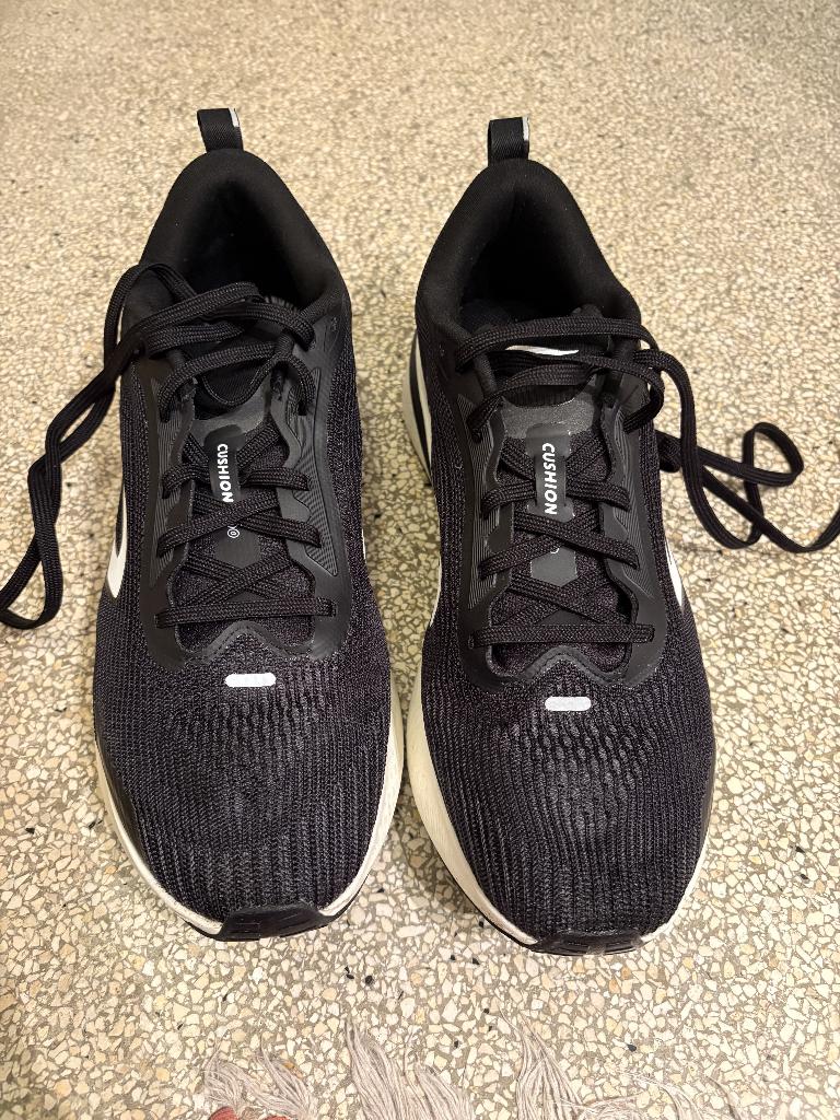 Hardloopschoenen, Sport en Fitness, Loopsport en Atletiek, Overige merken, Hardloopschoenen, Ophalen of Verzenden, Zo goed als nieuw