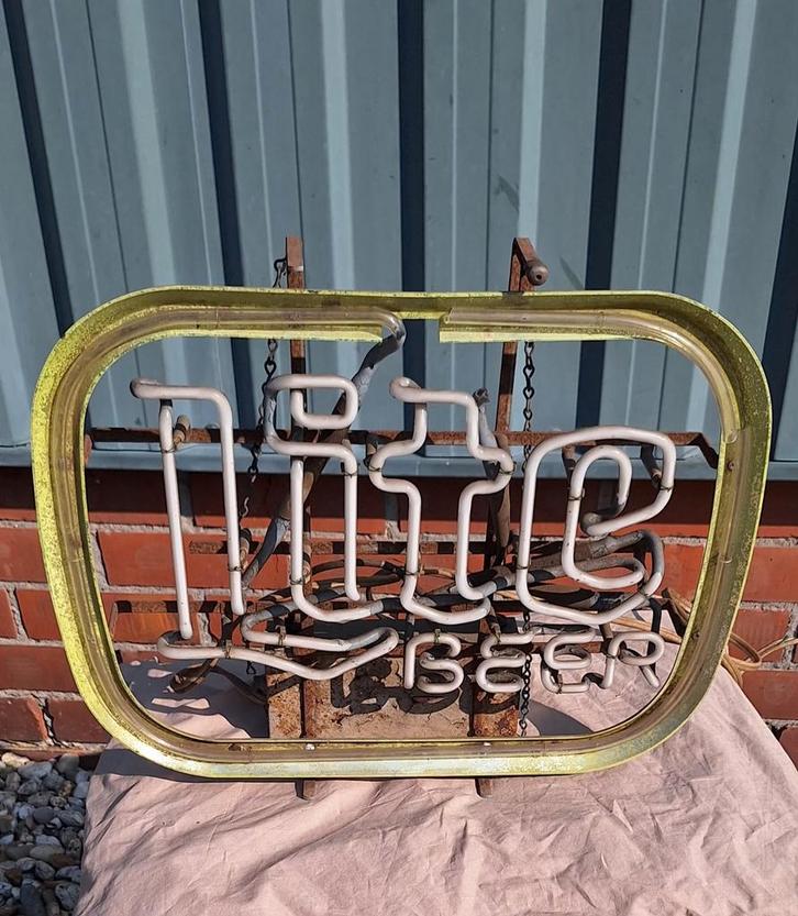 Vintage Miller Lite Lite Beer Neon voor onderdelen., Verzamelen, Merken en Reclamevoorwerpen, Gebruikt, Lichtbak of (neon) lamp