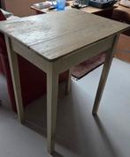 Oud Frans houten Brocante tafeltje in originele kleur en, Antiek en Kunst, Ophalen