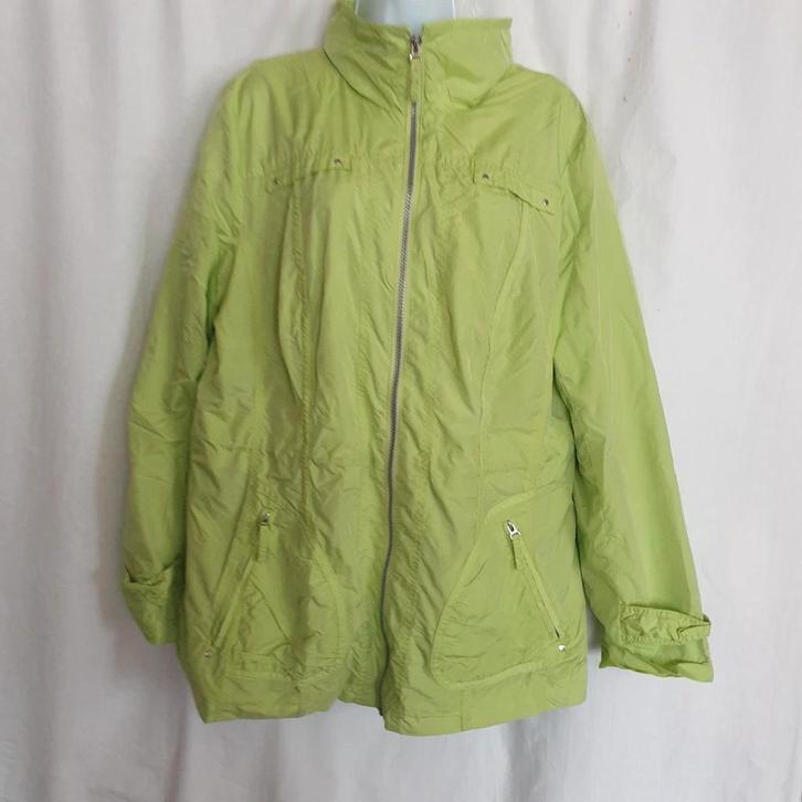 Leuke groene damesjas, Mt 44. merk Canda, Kleding | Dames, Jassen | Zomer, Zo goed als nieuw, Maat 42/44 (L), Groen, Ophalen of Verzenden