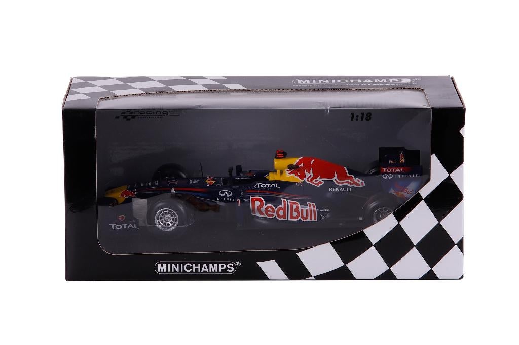 Minichamps 1:18 Red Bull Sebastian Vettel 2011 Limited, Hobby en Vrije tijd, Modelauto's | 1:18, Ophalen of Verzenden, Gebruikt