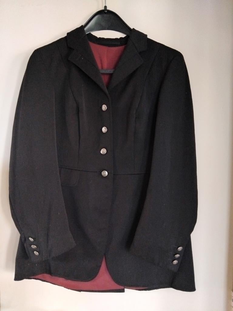 Mooie z.g.a.n Cavallo wedstrijdjasje. Maar 38/40, Dieren en Toebehoren, Ophalen of Verzenden, Zo goed als nieuw, Dressuur, Bovenkleding