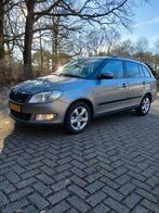 Skoda Fabia 1.2 TDI 55KW Greenline Combi 2012 Grijs, Auto's, Voorwielaandrijving, Euro 5, Stof, Zwart