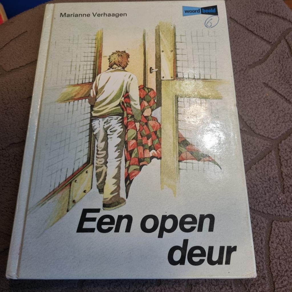 Een open deur - Marianne Verhaagen - woordbeeld, Boeken, Ophalen of Verzenden, Gelezen, Marianne Verhaagen
