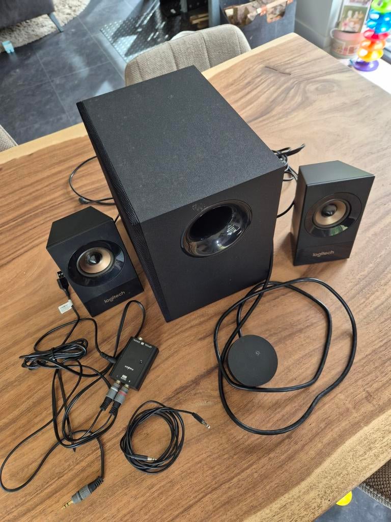 Logitech geluidsbas en twee speakers, Ophalen of Verzenden, 120 watt of meer, Subwoofer, Overige merken