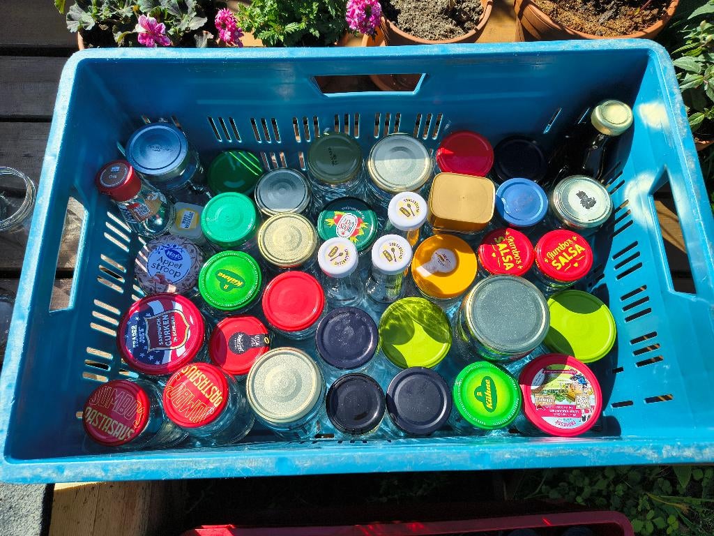 Heel Veel Verschillende Lege Potjes Met Deksels, Huis en Inrichting, Overige typen, Ophalen, Zo goed als nieuw, Glas