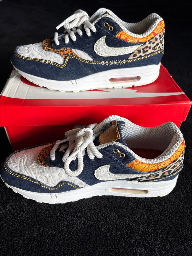 Nike Air Max 1 Denim Leopard maat 46, Kleding | Heren, Schoenen, Ophalen of Verzenden, Zo goed als nieuw, Blauw, Sneakers of Gympen