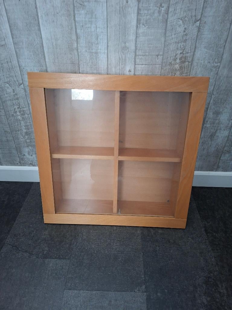 Beuken vitrinekastje vierkant, Ophalen, Gebruikt
