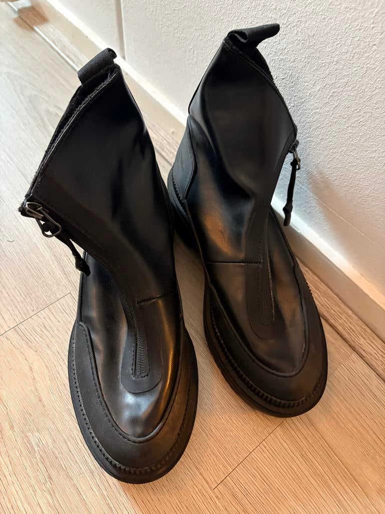 Zwarte laarzen met rits maat 36, Ophalen of Verzenden, Gedragen, Zwart, Lage of Enkellaarzen